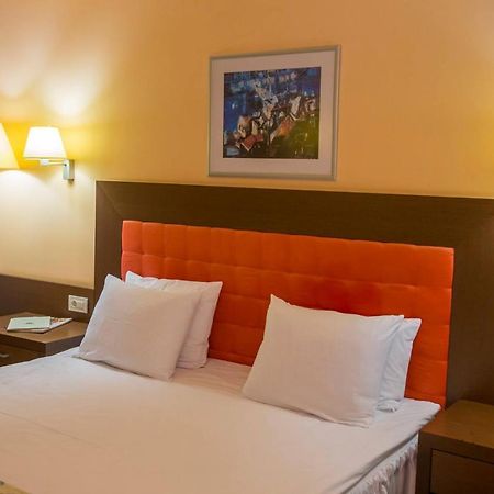 Park Hotel Romantica سفيلين جراد المظهر الخارجي الصورة